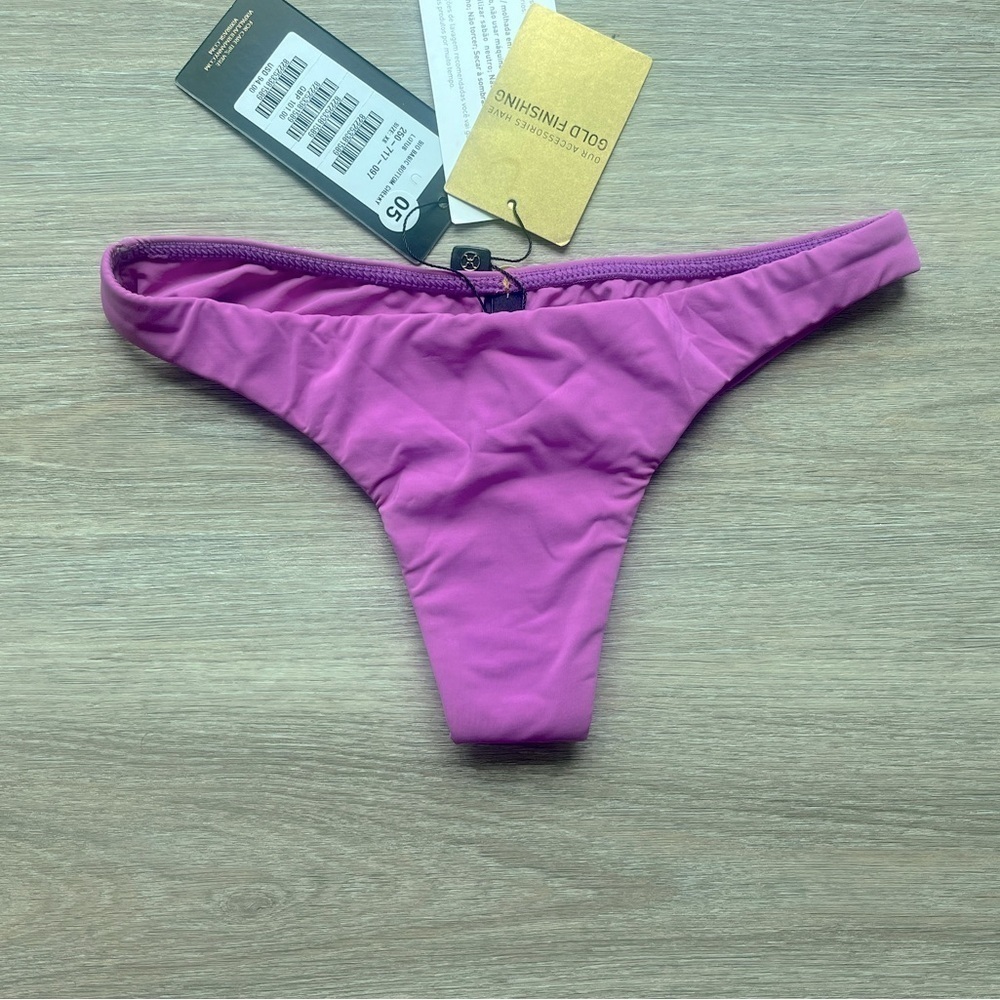 ViX Cheeky Basic Bikini Bottom - Picture 2 of 5